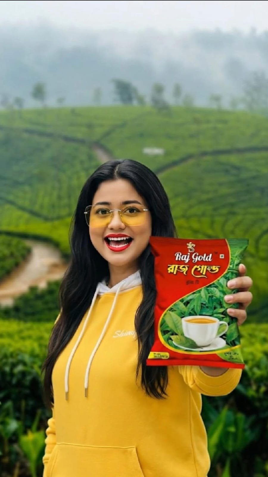 🎬 AI জেনারেটর মডেল বিজ্ঞাপন ভিডিও Tee